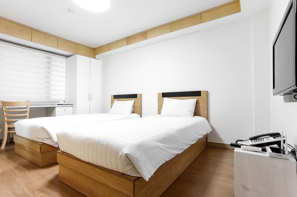 Blooming House Residence Сеул Экстерьер фото